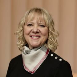 Johanne Bélisle, Secrétaire et Membre d’office