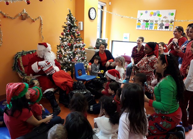 Santa Claus visits children of the mother-child program