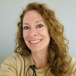 Isabelle Viger, Member