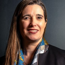 Marie-Hélène Ferrer Delonca , Membre